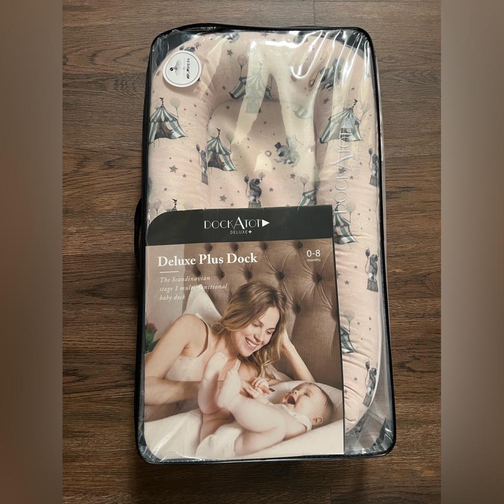 DockATot 0-8 months + extra cover